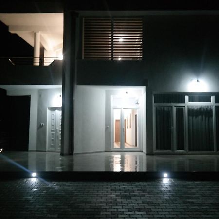 Villa Family كومانوفو المظهر الخارجي الصورة
